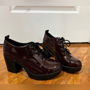 Burgundy Heeled Boots in size 7